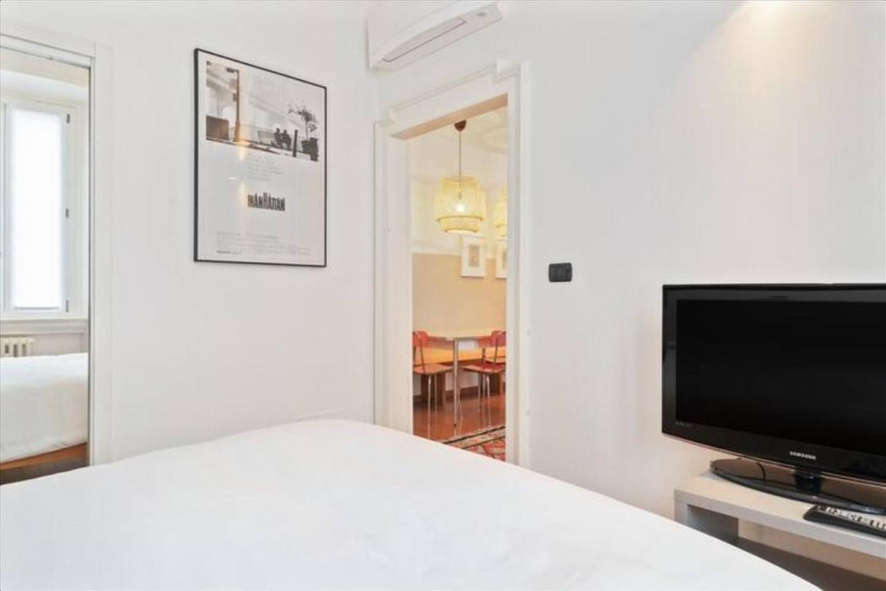 Apt Milano-Porta Romana Nearby Bagni Misteriosi Milão Exterior foto